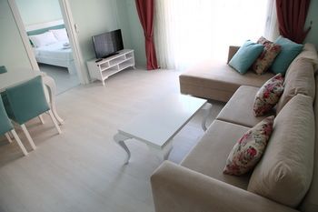 Nesa Palas 쿠사다시 외부 사진